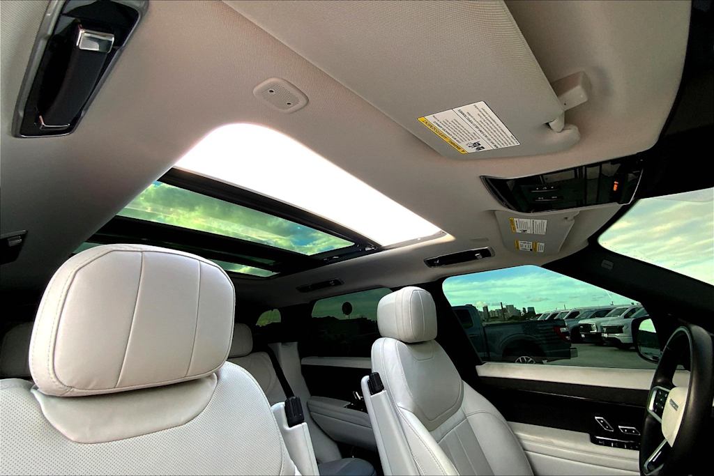 Thumbnail: 2023 Land Rover Range Rover Sport - 30