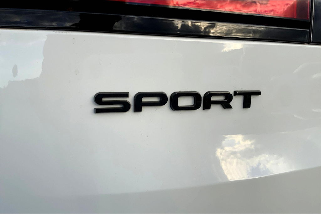 Thumbnail: 2023 Land Rover Range Rover Sport - 7