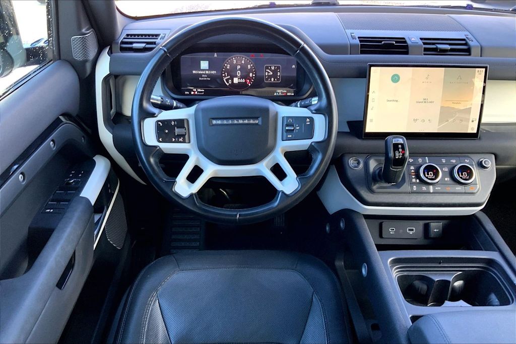 Thumbnail: 2022 Land Rover Defender - 14