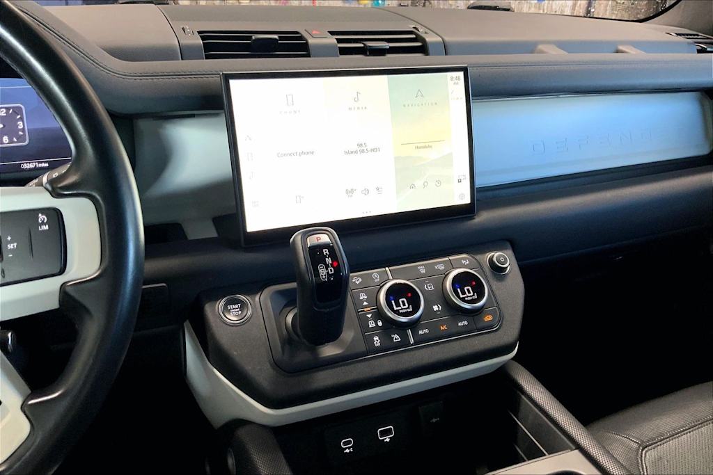 Thumbnail: 2022 Land Rover Defender - 16