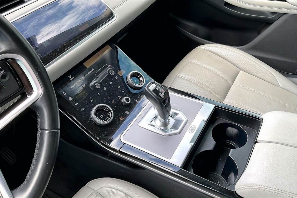 Thumbnail: 2021 Land Rover Range Rover Evoque - 15