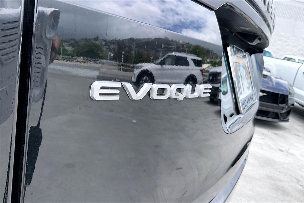 Thumbnail: 2021 Land Rover Range Rover Evoque - 6