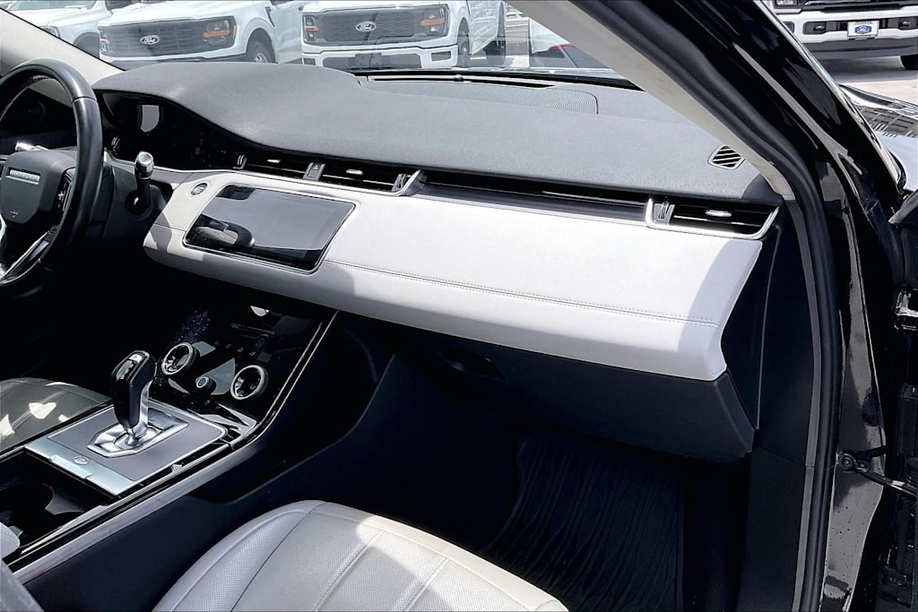 Thumbnail: 2021 Land Rover Range Rover Evoque - 13
