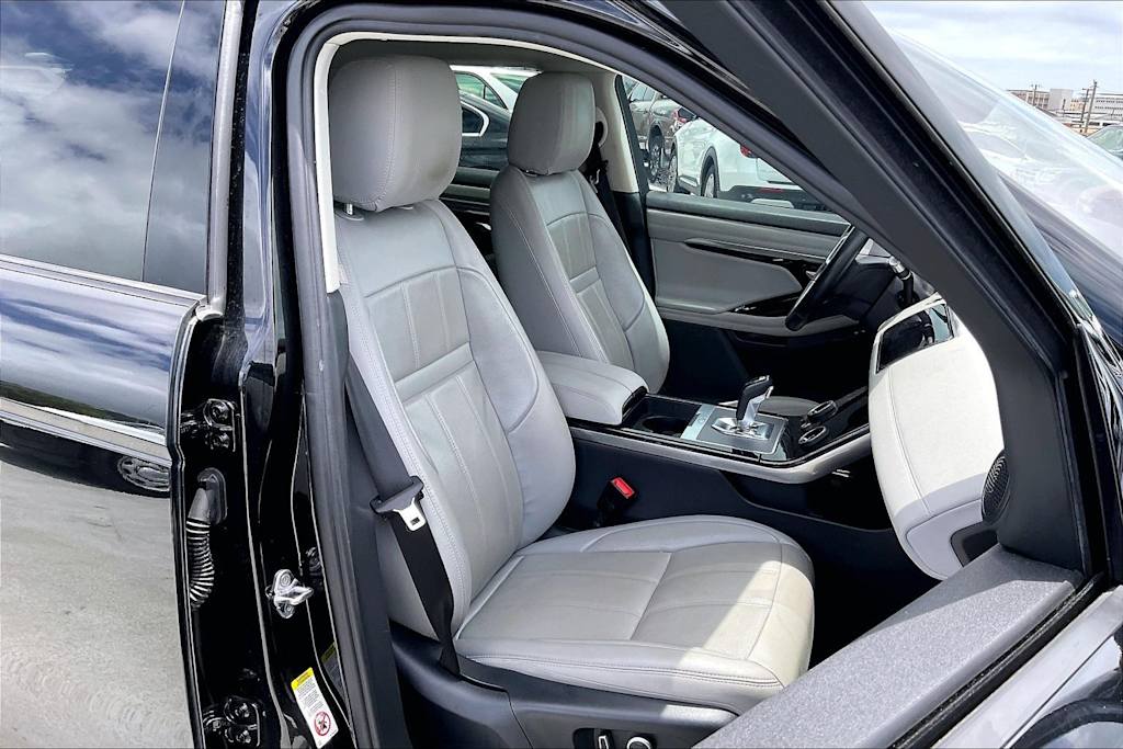 Thumbnail: 2021 Land Rover Range Rover Evoque - 11