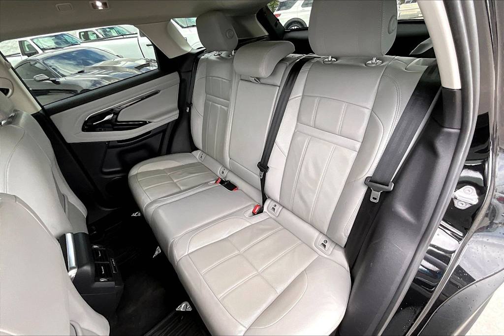Thumbnail: 2021 Land Rover Range Rover Evoque - 28