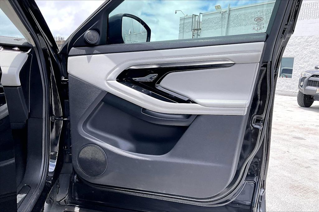 Thumbnail: 2021 Land Rover Range Rover Evoque - 27