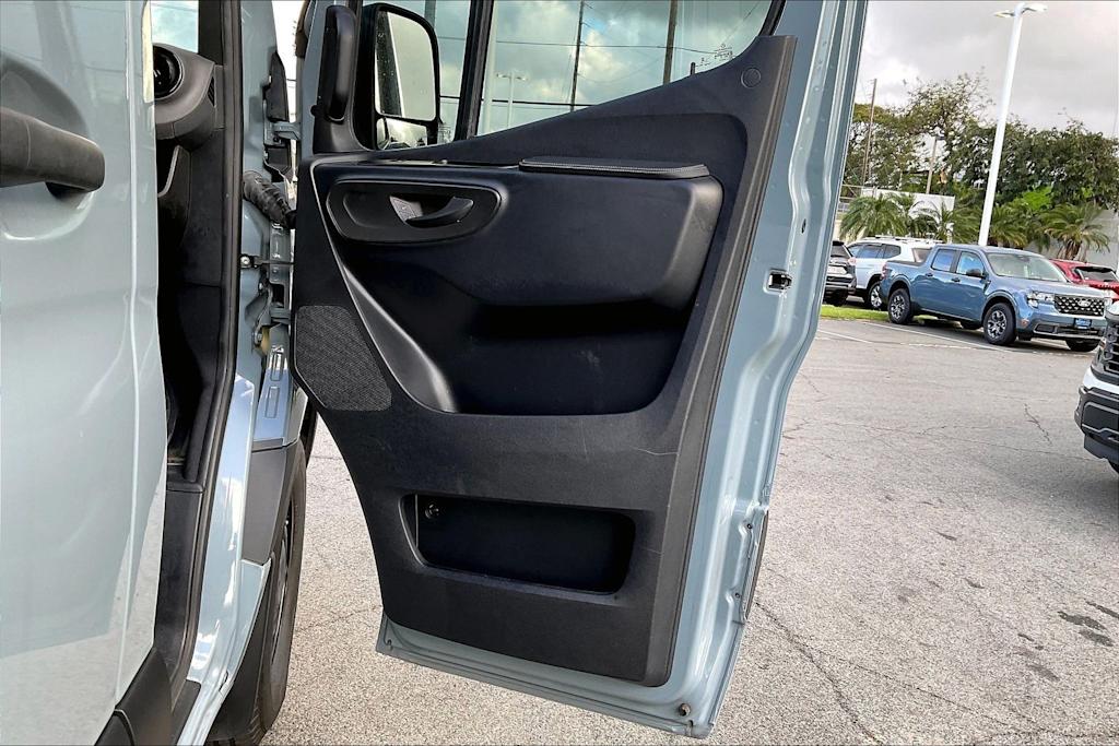 Thumbnail: 2024 Mercedes-Benz Sprinter - 28