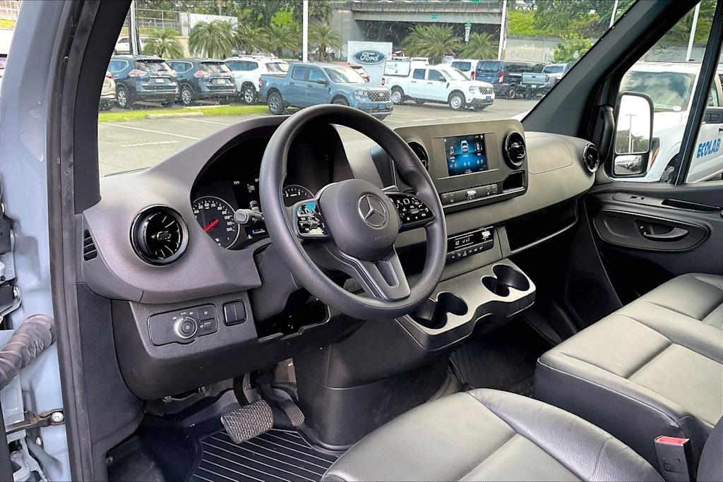 Thumbnail: 2024 Mercedes-Benz Sprinter - 2
