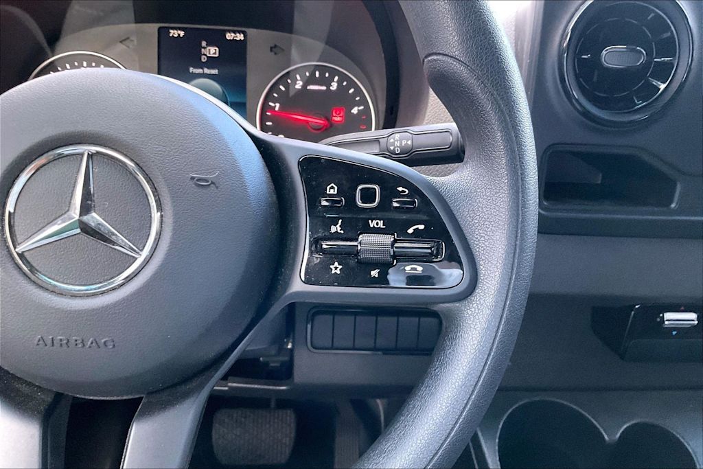 Thumbnail: 2024 Mercedes-Benz Sprinter - 25