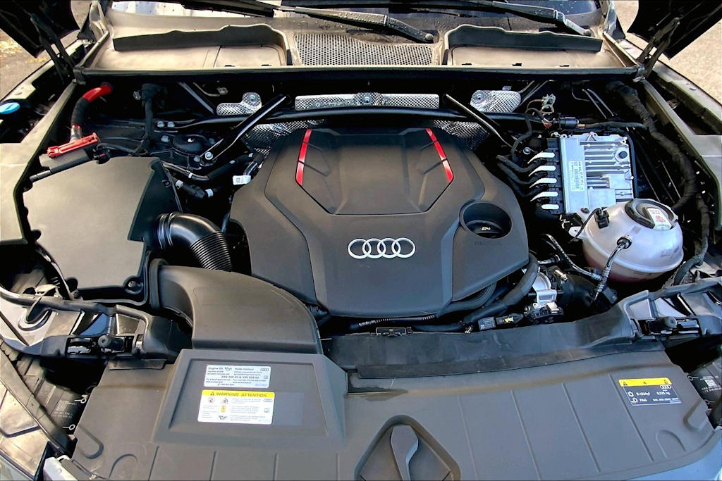 Thumbnail: 2022 Audi SQ5 - 9