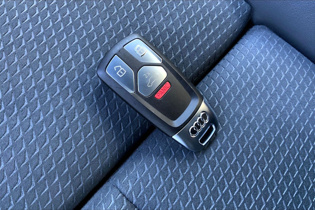 Thumbnail: 2022 Audi SQ5 - 20