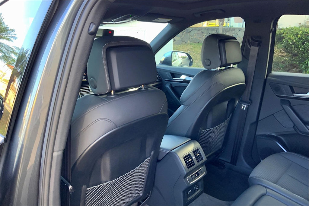 Thumbnail: 2022 Audi SQ5 - 13