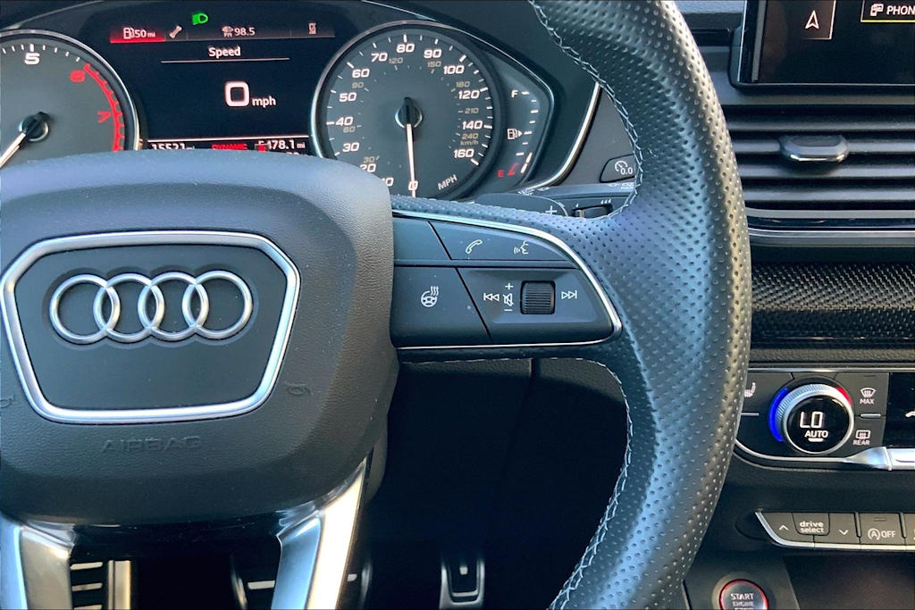 Thumbnail: 2022 Audi SQ5 - 25