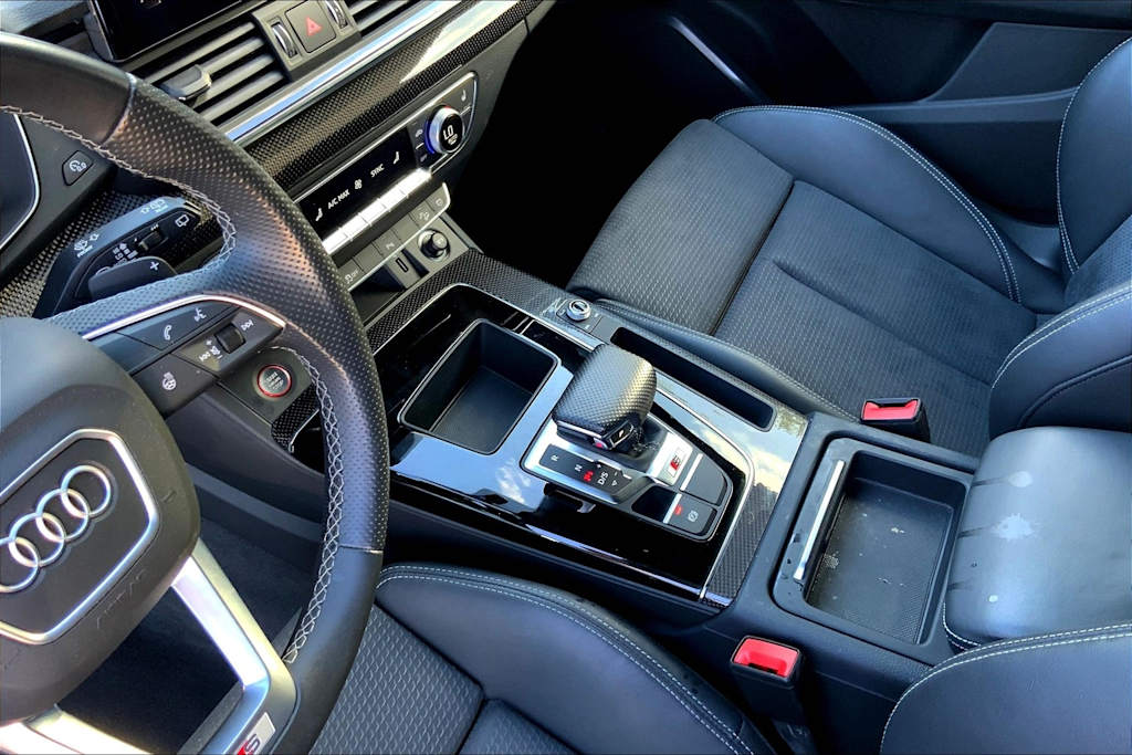 Thumbnail: 2022 Audi SQ5 - 17