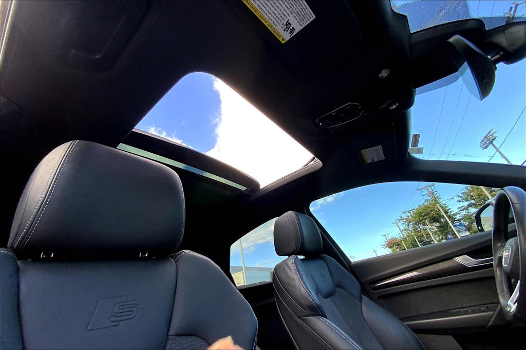 Thumbnail: 2022 Audi SQ5 - 30