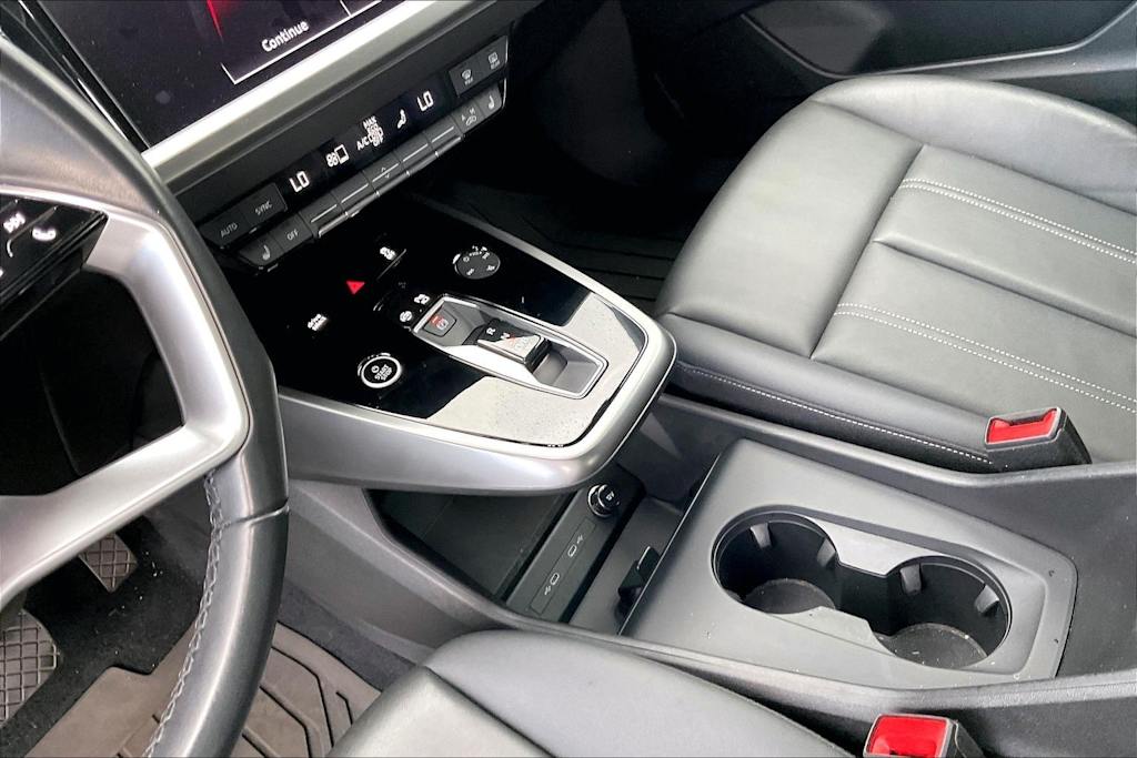 Thumbnail: 2024 Audi Q4 e-tron - 17