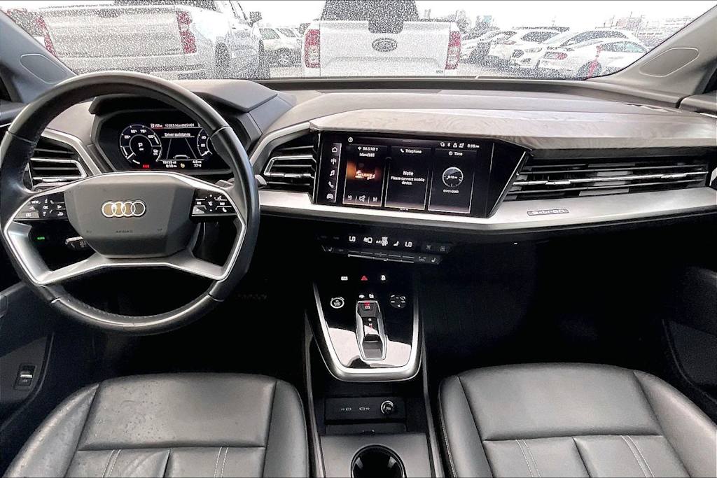 Thumbnail: 2024 Audi Q4 e-tron - 10