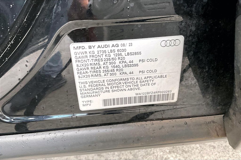 Thumbnail: 2024 Audi Q4 e-tron - 21