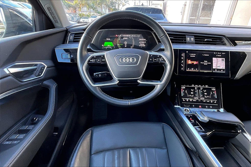 Thumbnail: 2024 Audi Q8 e-tron - 14