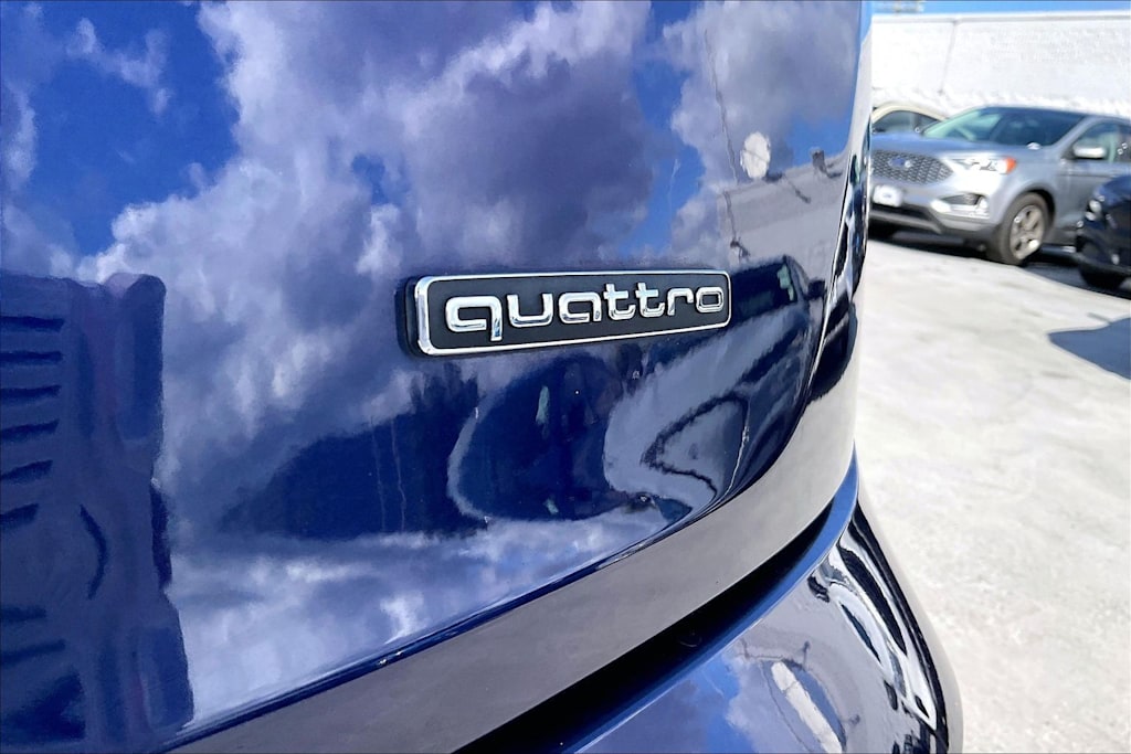 Thumbnail: 2023 Audi Q5 - 7