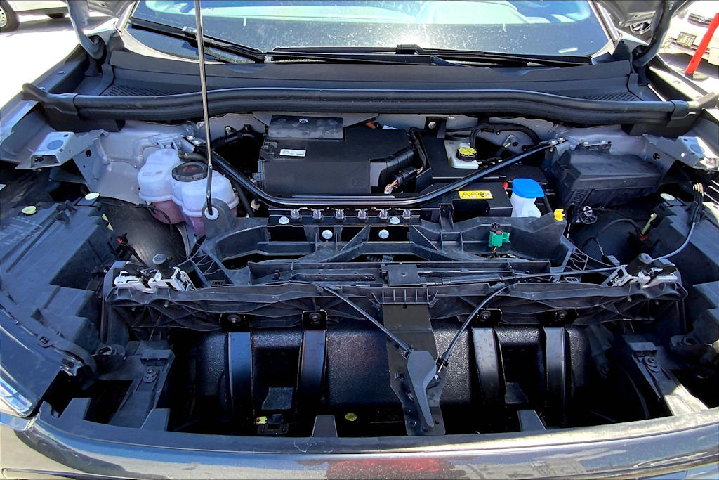 Thumbnail: 2023 Audi Q4 e-tron - 9