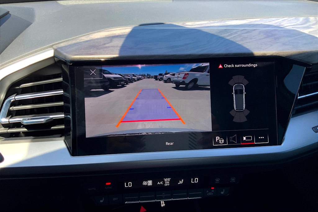 Thumbnail: 2023 Audi Q4 e-tron - 16