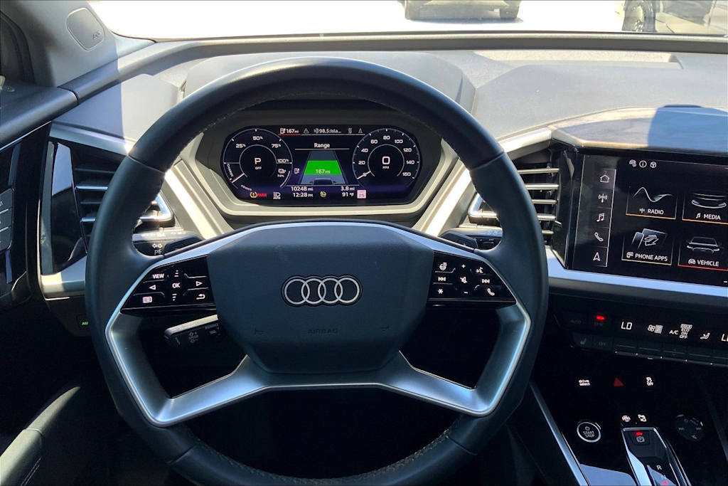 Thumbnail: 2023 Audi Q4 e-tron - 14