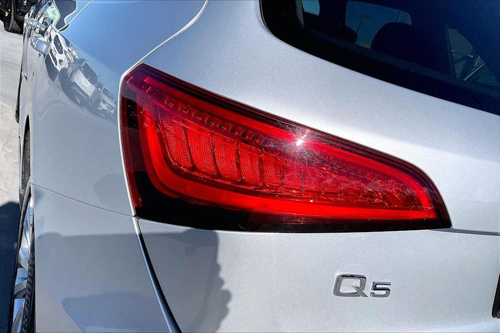 Thumbnail: 2013 Audi Q5 - 32