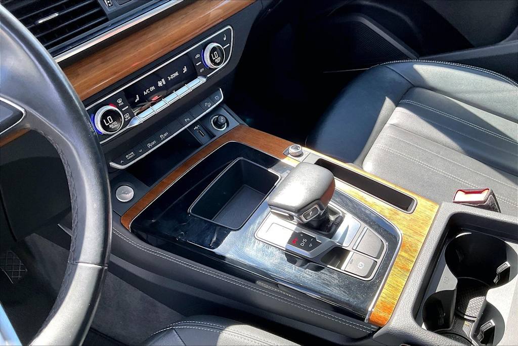 Thumbnail: 2023 Audi Q5 - 16