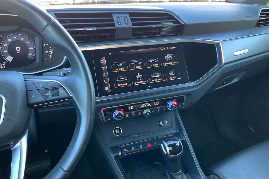 Thumbnail: 2023 Audi Q3 - 8