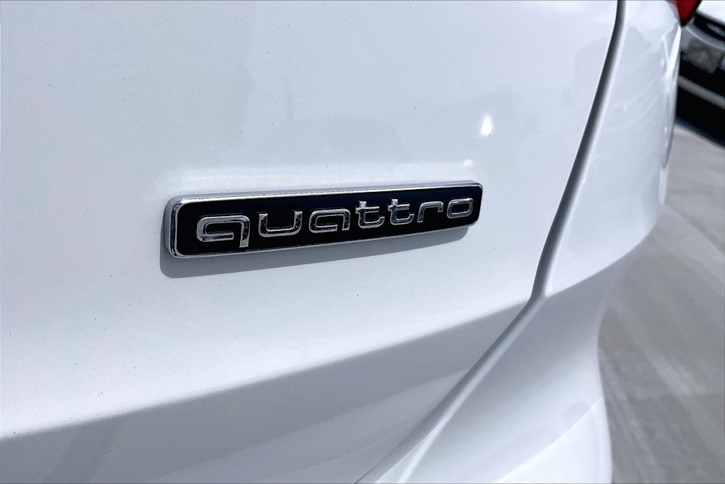Thumbnail: 2023 Audi Q3 - 7