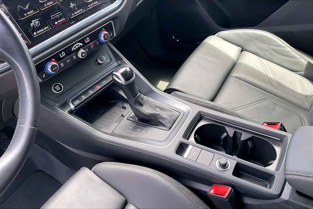 Thumbnail: 2023 Audi Q3 - 17