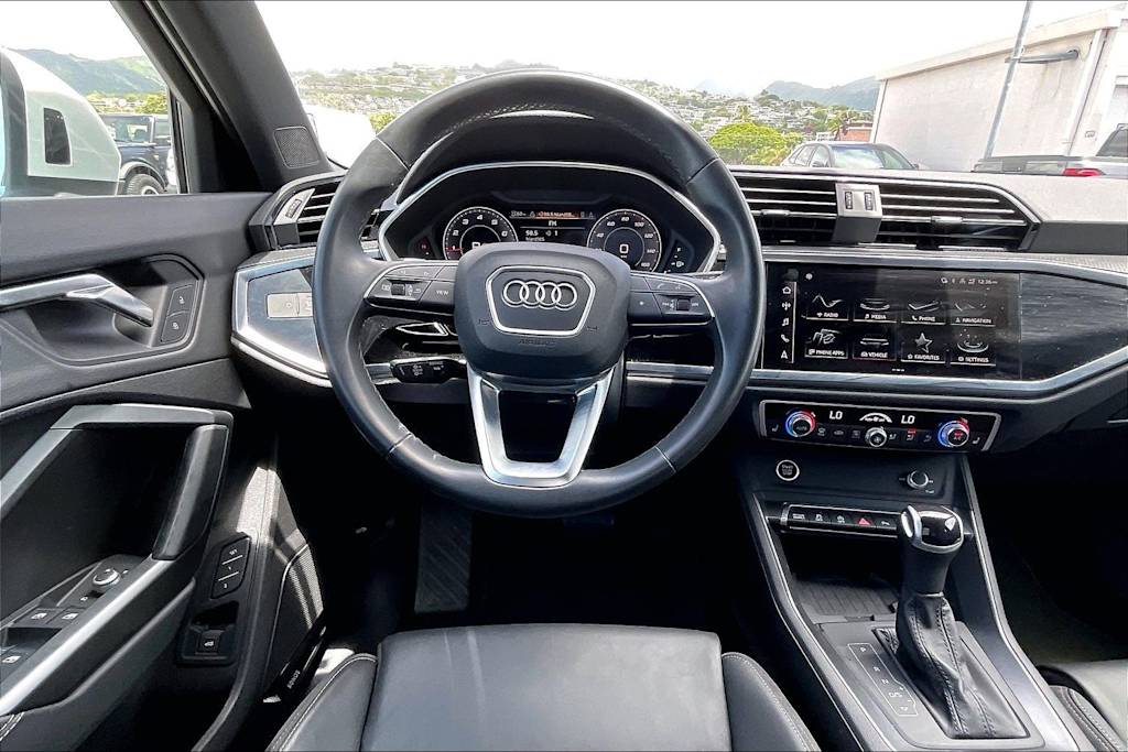 Thumbnail: 2023 Audi Q3 - 14
