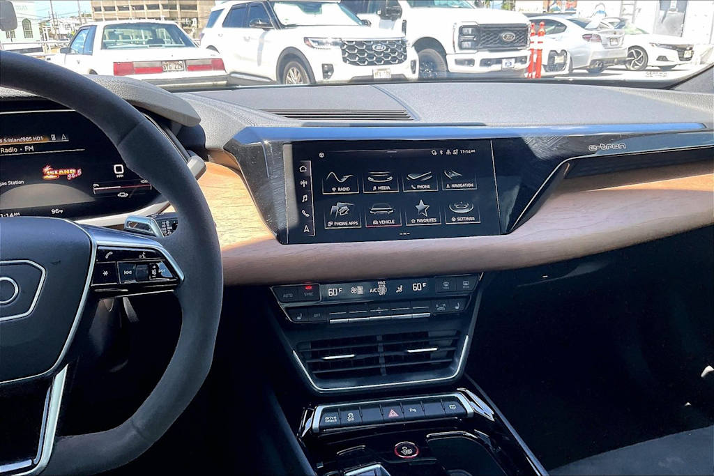Thumbnail: 2023 Audi e-tron GT - 14