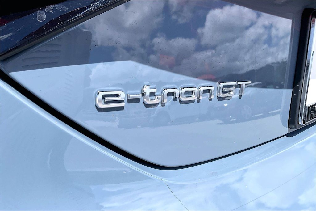 Thumbnail: 2023 Audi e-tron GT - 7