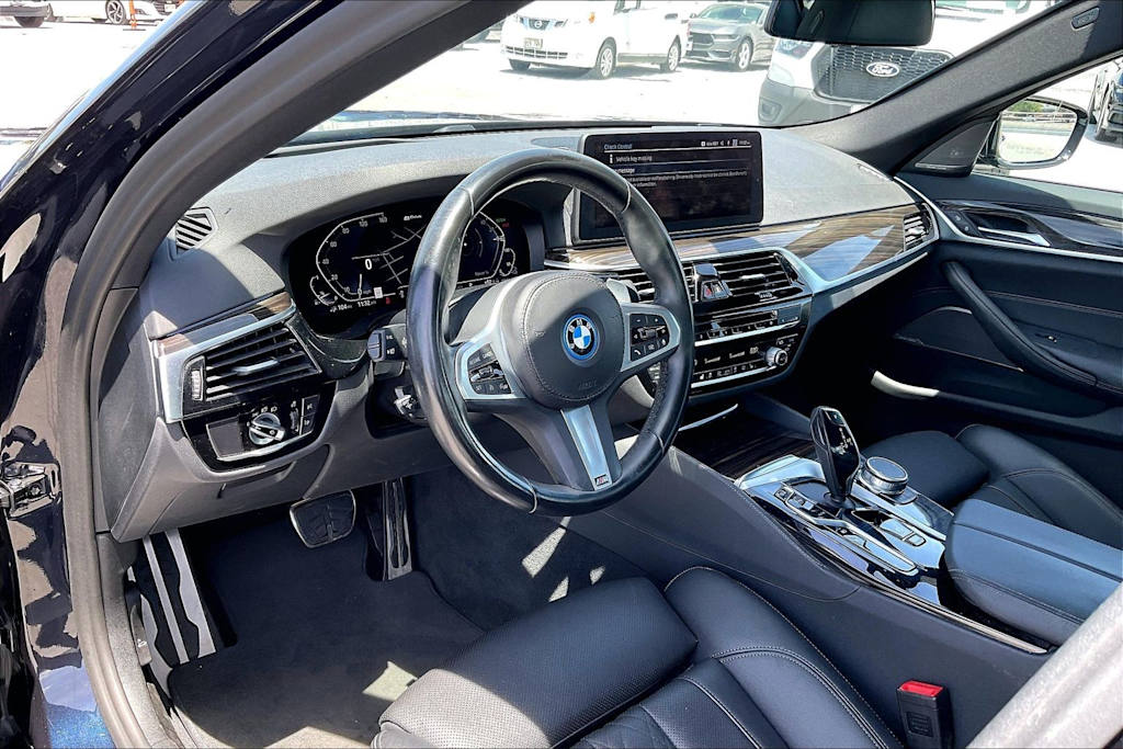 Thumbnail: 2023 BMW 5 Series - 2