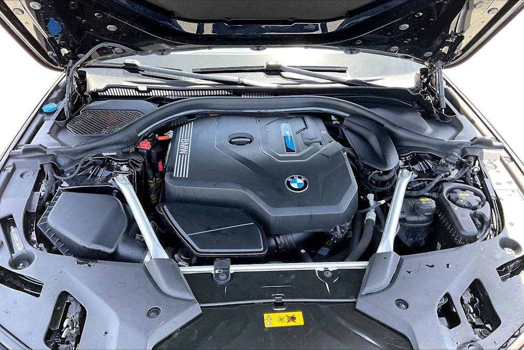 Thumbnail: 2023 BMW 5 Series - 9
