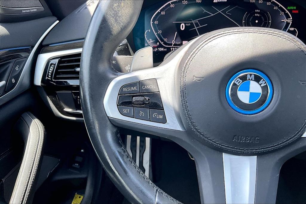 Thumbnail: 2023 BMW 5 Series - 24
