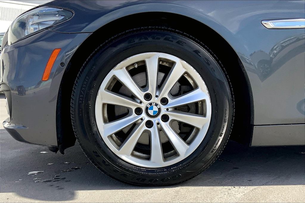 Thumbnail: 2016 BMW 5 Series - 7