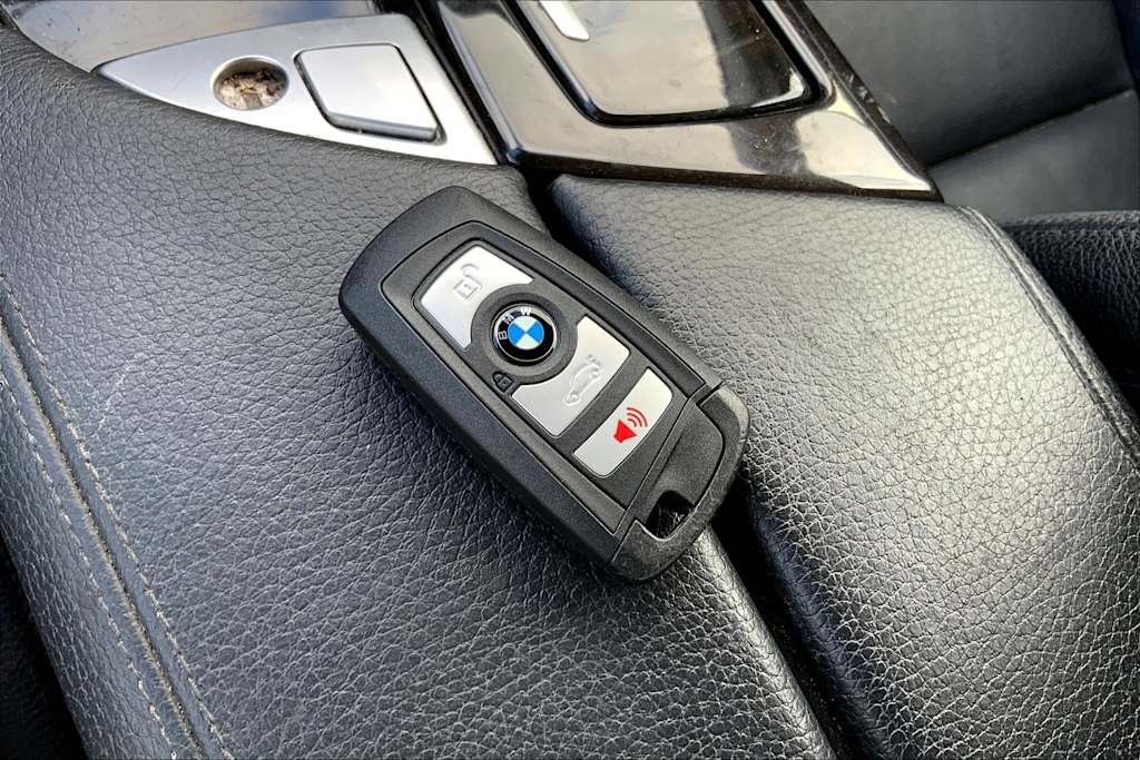 Thumbnail: 2016 BMW 5 Series - 18