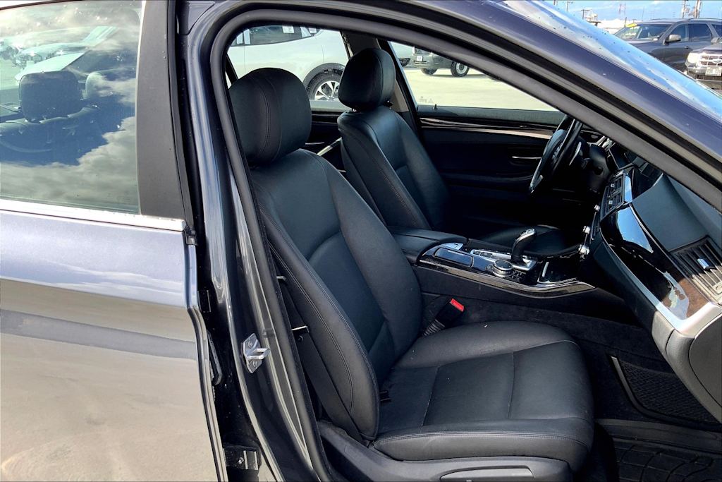 Thumbnail: 2016 BMW 5 Series - 11