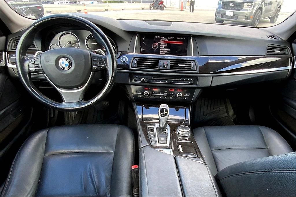 Thumbnail: 2016 BMW 5 Series - 9