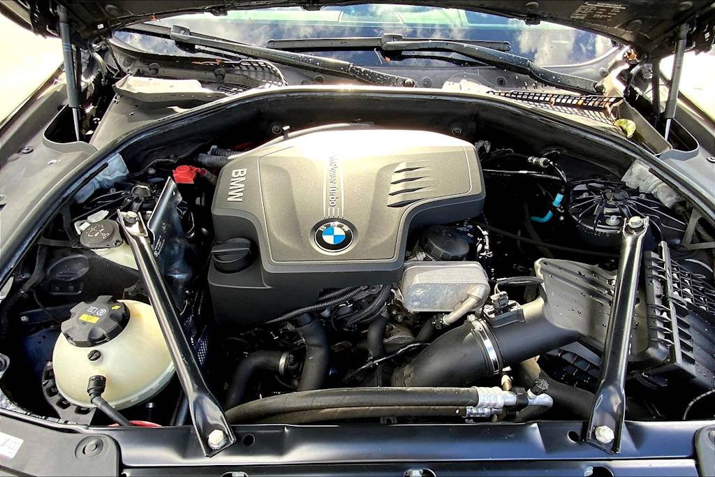 Thumbnail: 2016 BMW 5 Series - 8