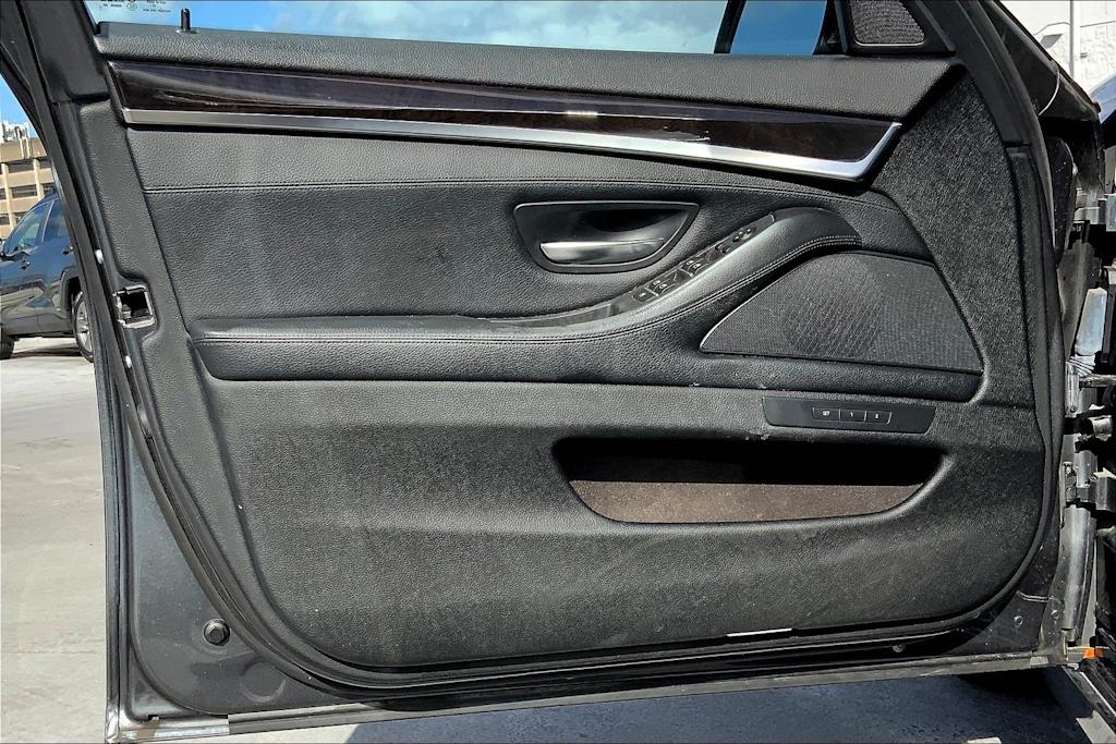 Thumbnail: 2016 BMW 5 Series - 27
