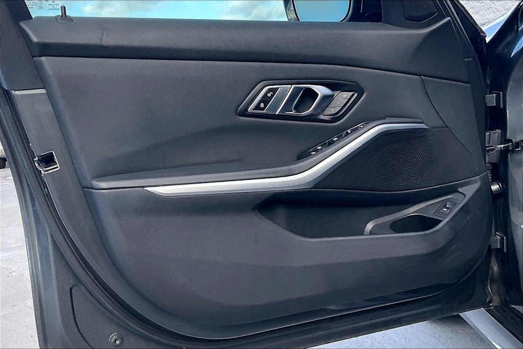 Thumbnail: 2020 BMW 3 Series - 27