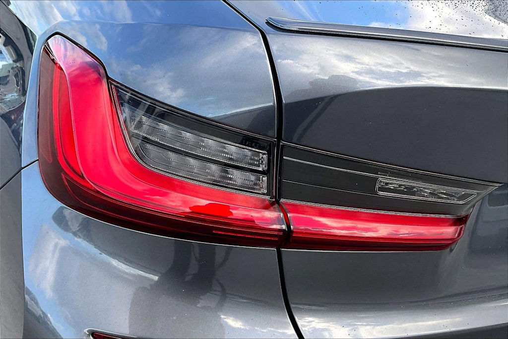 Thumbnail: 2020 BMW 3 Series - 32