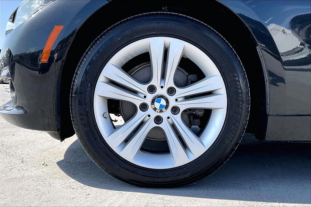 Thumbnail: 2018 BMW 3 Series - 8