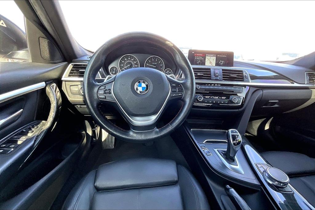 Thumbnail: 2018 BMW 3 Series - 14