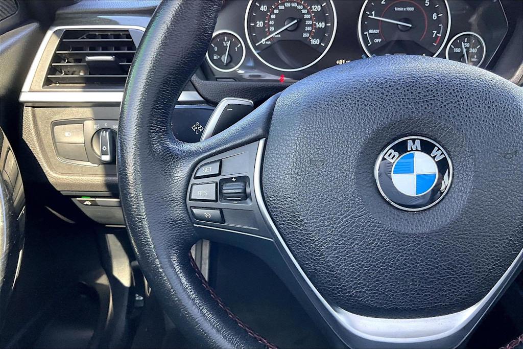 Thumbnail: 2018 BMW 3 Series - 24