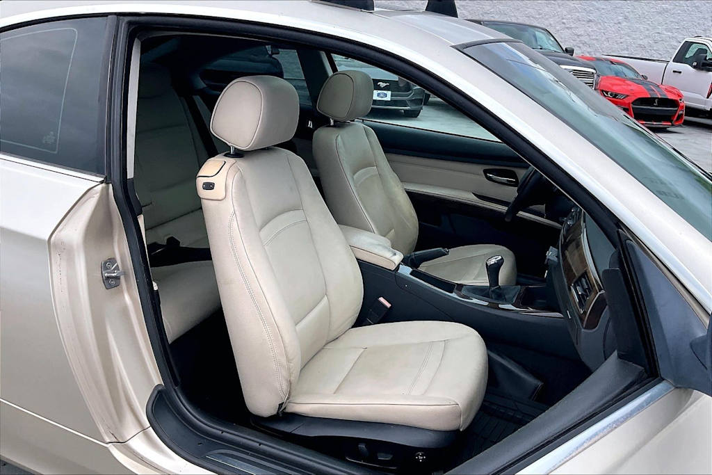 Thumbnail: 2012 BMW 3 Series - 12